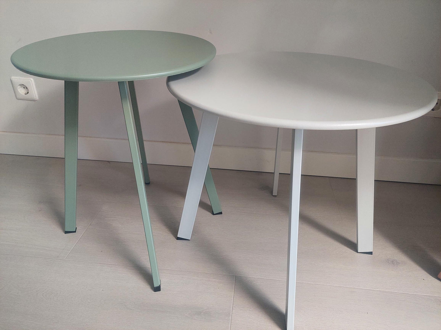 Bijzettafel rond mat groen voor buiten - voor binnen - salontafel