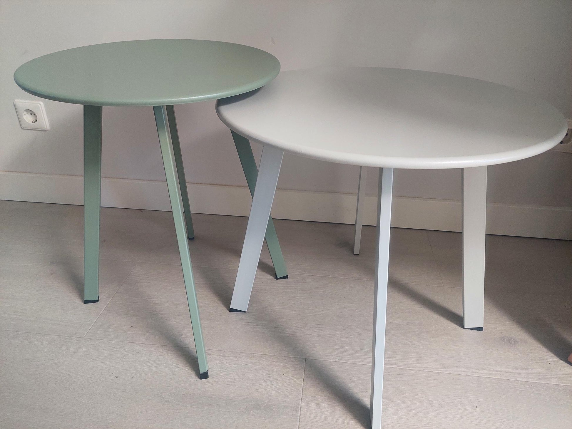 Bijzettafel rond mat groen voor buiten - voor binnen - salontafel