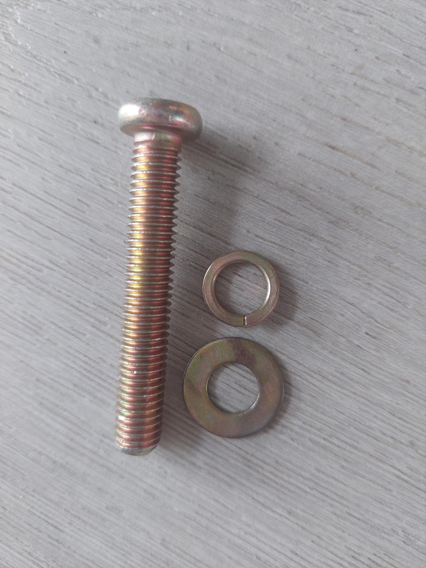 Bijzettafel hout rond voor buiten = salontafel - bijzettafel voor binnen