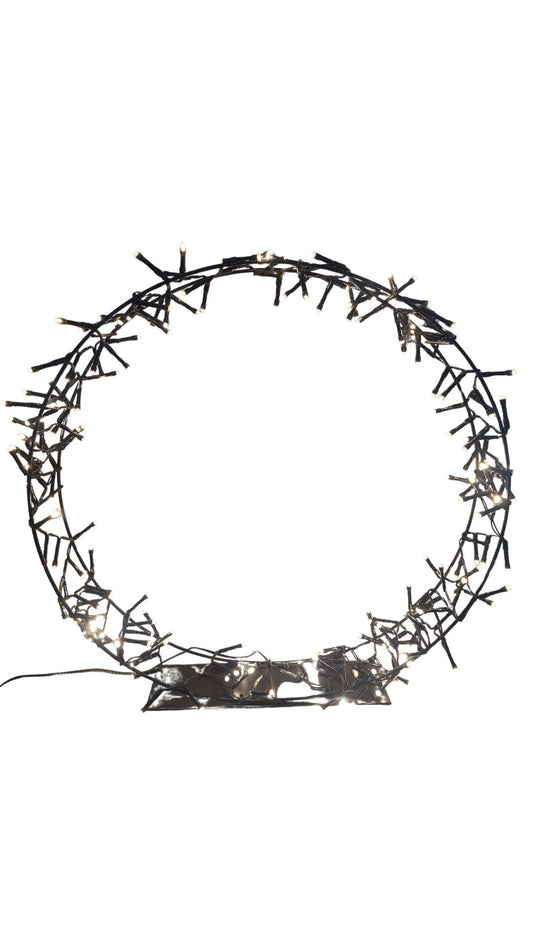 zwarte kerstkrans met verlichting voor binnen en buiten